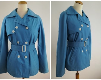 Vintage Blue with White Buttons Long Reglan Sleeve Button up Collared with Pockets Wind stopper Light Elegant Trench Jacket M Medium