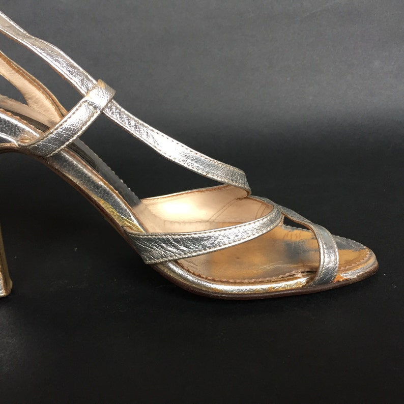 comfortable silver strappy sandals