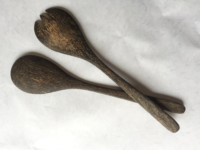 Coconut carved Indonesian Tongs 70/'s Wooden Hand carved Salad Tongs Wooden Fork Spoon Salad Tongs Vintage Hand Carved Salad Servers