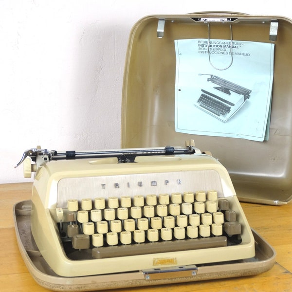 1964, Triumph Gabriele E Typewriter, Working Typewriter, Triumph Portable Typewriter, Writing Machine, Old Typewriter, Typemachine, Triumph