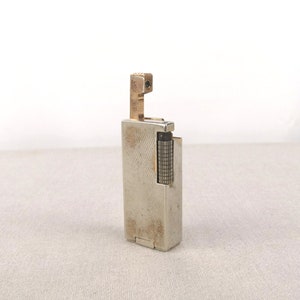 Oberst Feuerzeug, Feuer