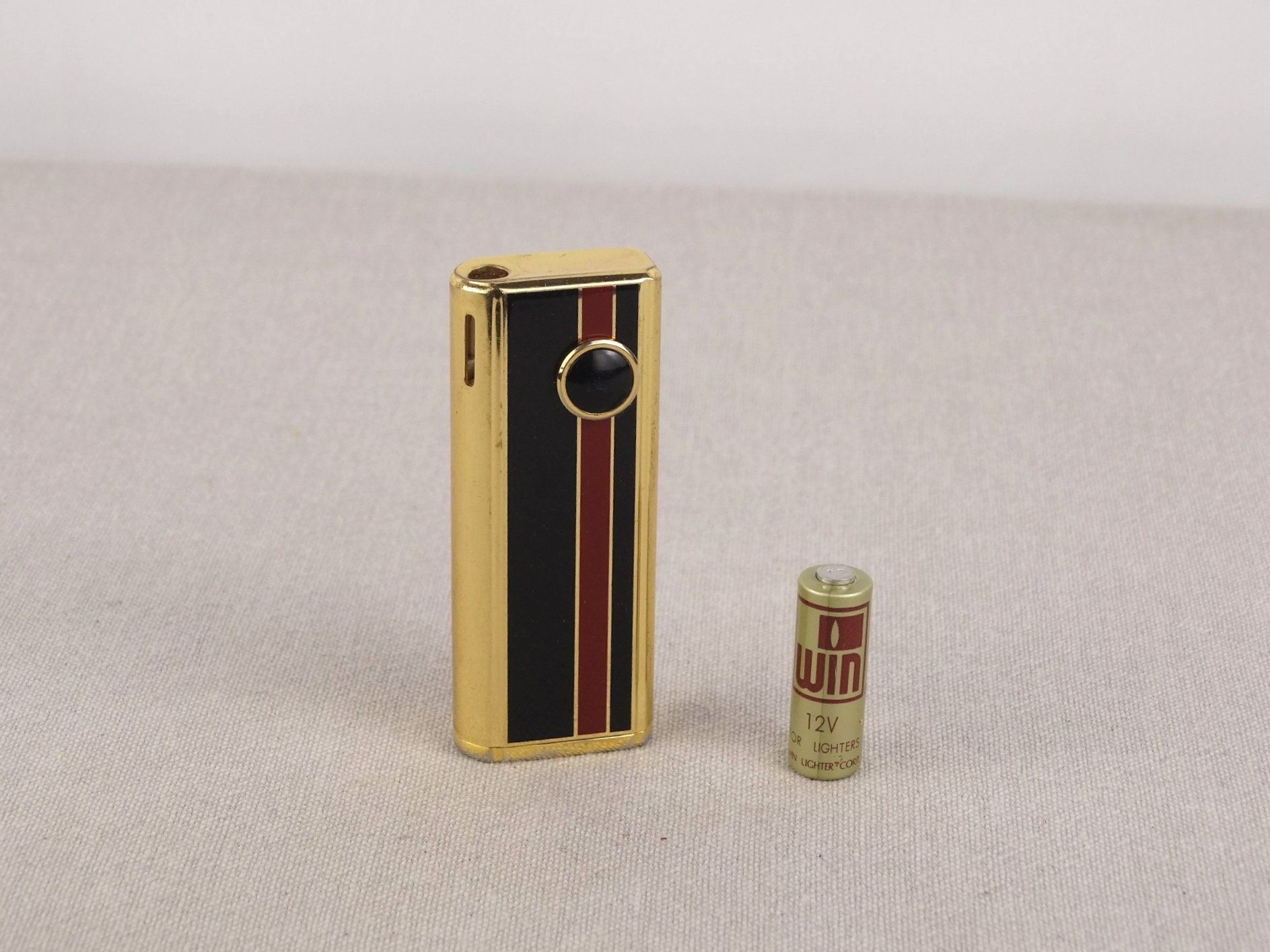 win cigarette lighter Win 8300 Lighter, Electronic Lighter, Vintage Win Lighter, Gas Lighter,  Battery Lighter, Pocket Lighter, Butane Lighter, Old Smoking Lighter