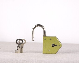 Working Padlock, Elzett no 4 Padlock, Padlock with Keys, Old Lock with Keys, Love Padlock, Padlock, Heart Padlock, Wedding Lock, Old Padlock