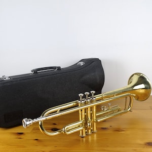 Jupiter JTR 300 Trumpet, Vintage Brass Trumpet, Student