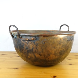 Huge Copper Cauldron, Antique Candy Making Pot, Fireplace Pot, Rustic Copper Cauldron, Copper Casserole, Copper Kettle, Vintage Cauldron