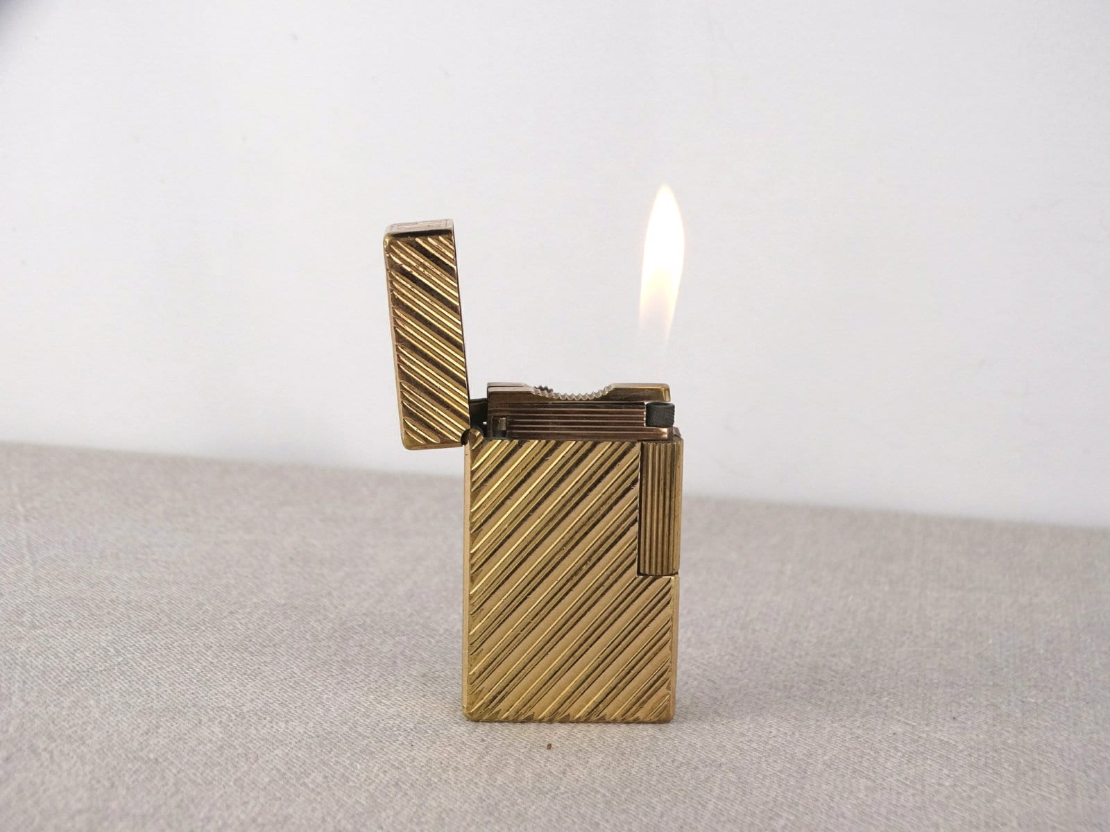 tornado Støv musikalsk Gold St Dupont Lighter Vintage Working Dupont Lighter Gold - Etsy Denmark