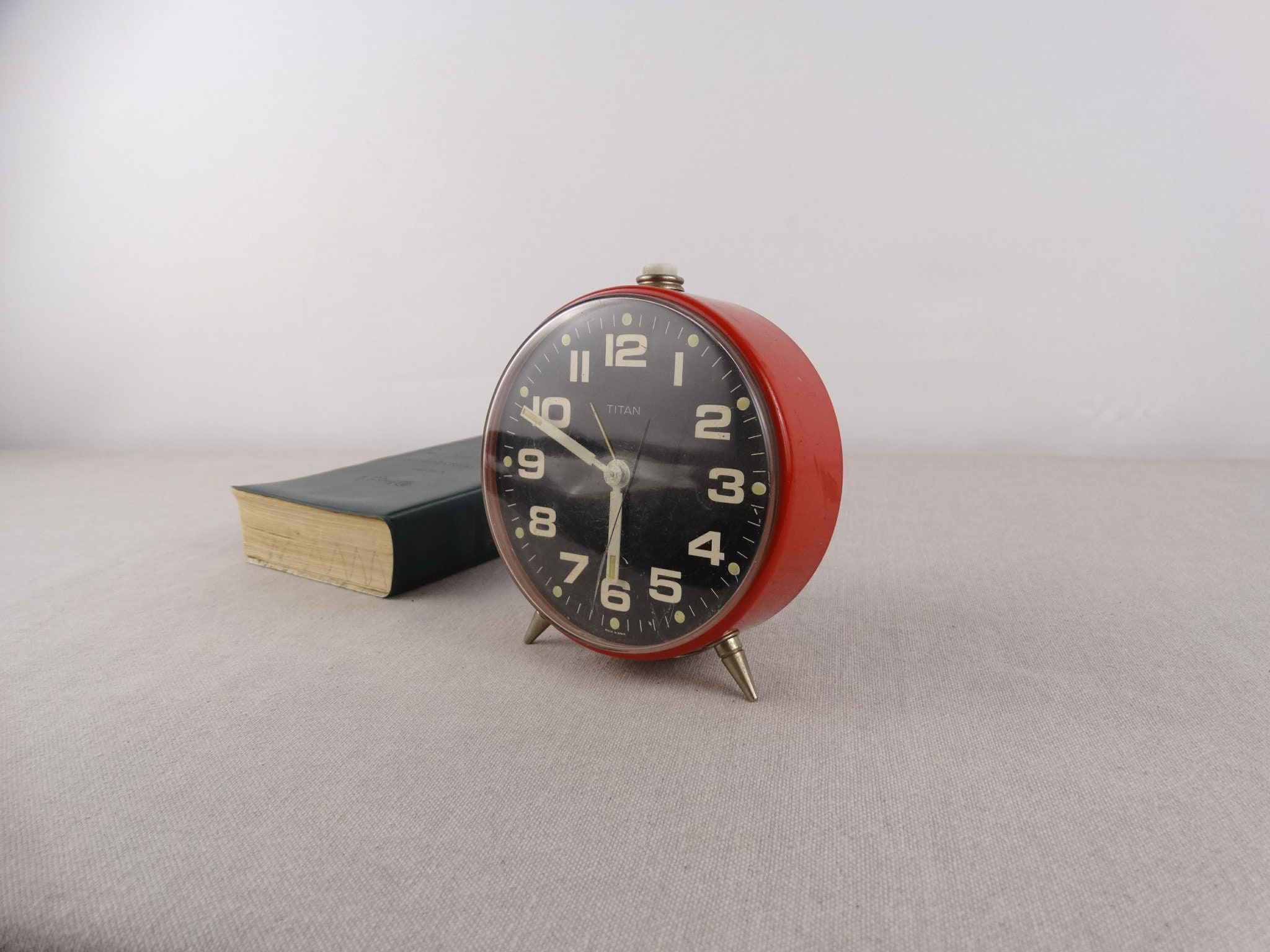 Titan digital alarm clock hotsell