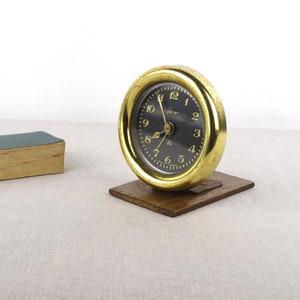 Working Peter Clock, Vintage Manual Clock, Wind Up Clock, Night Clock, Retro Clock, Desk Clock, Table Clock, Time Piece Clock, Bedroom Clock