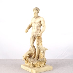 Poseidón Dios, Estatua del Dios Griego, Escultura Poseidón, Estatua de Poseidón, Arte Poseidón, Dios griego, Estatua delFín, Estatua Vieja, Estatua Griega,