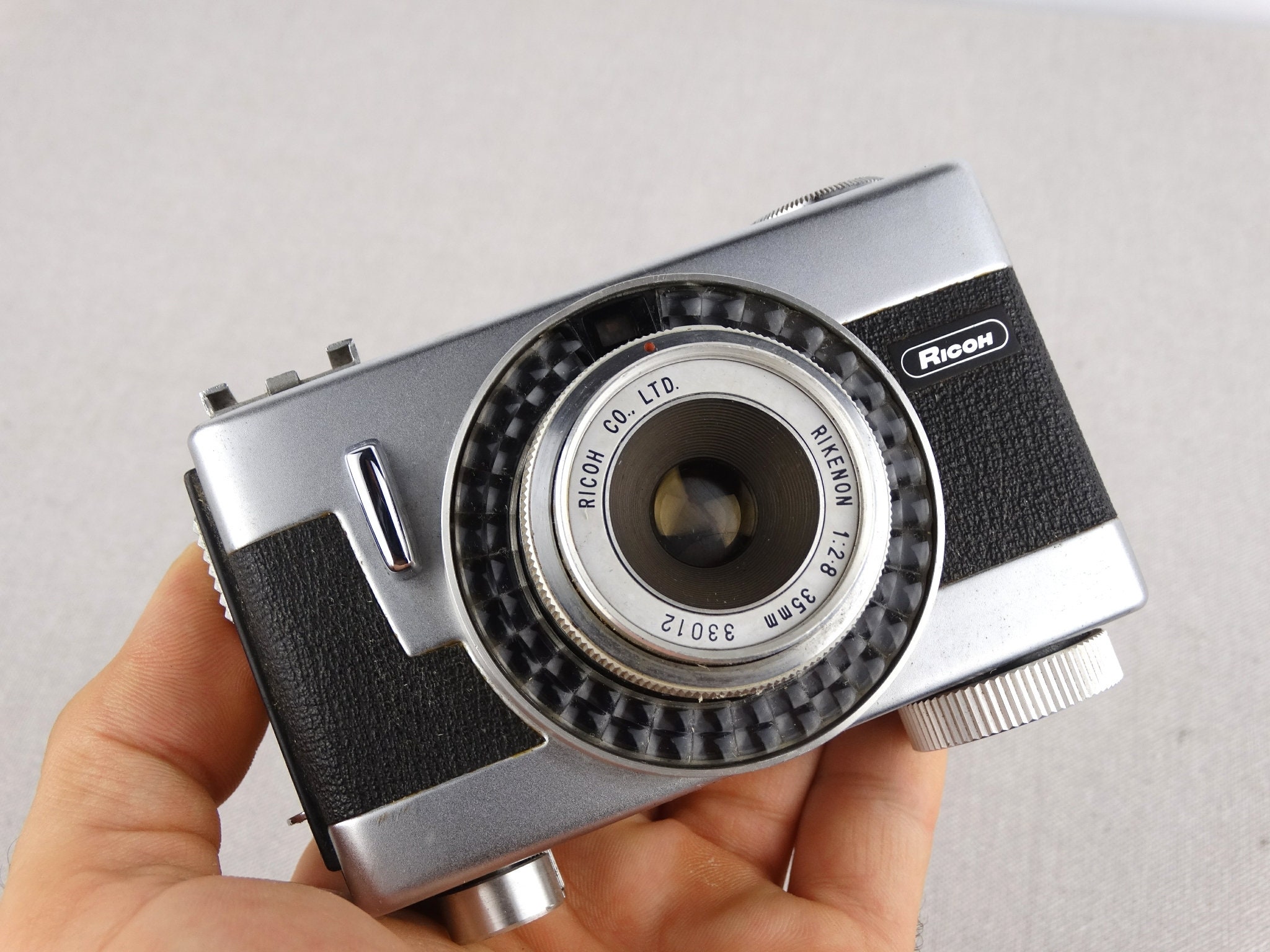 Ricoh Auto Shot 35mm Mechanical Wind-up Camera | eBay