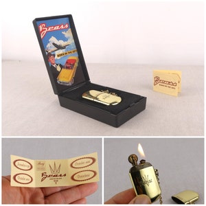 Brass Born In The 50er Jahre Feuerzeug, Vintage Feuerzeug, Feuerzeug, Feuerzeug, Petrol Feuerzeug, Taschenfeuerzeug, Messing Feuerzeug, Trench Feuerzeug, Feuerzeug
