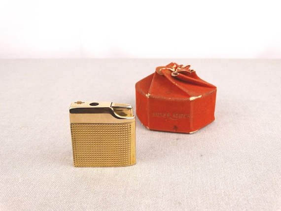 ladies gas cigarette lighters Silver Match Special Femme, Gold Lighter, Ladies Lighter, Gas Lighter,  Butane Lighter, Vintage Lighter, Pocket Lighter, Old Smoking Lighter
