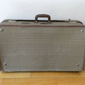 Old Travel Valise, Grey Suitcase, Old Luggage, Train Case, Old Suitcase, Luggage Decor, Antique Luggage, Trunk, Grey Valise, Travel Trunk image 5