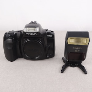 Minolta Dynax 300si, Minolta Vectis SF 1 Flash, Vintage Photo Camera, Old Minolta Camera, 35mm SLR Camera, Photographer Camera, Maxxum 300si