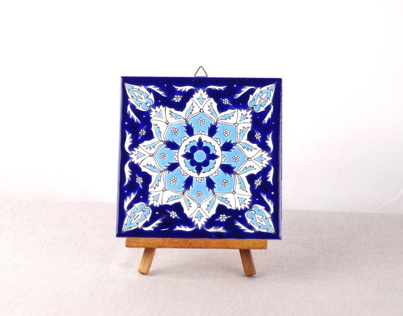 Mediterranen Fliese, Trivet Keramikfliese, Mandala-Fliese, keramischen Wandbehang, böhmische Fliese, blaue keramische Fliese, griechische Fliese, Küchenfliese, Bild 1