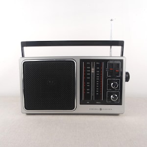 1975, General Electric 7-2857A For Parts, Old General Electric Radio, Tube Radio, Radio Tuner, Portable Radio, Radio Player, Radio Receiver