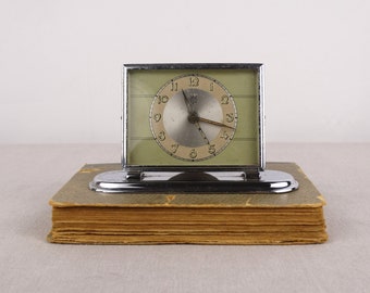 Junghans Timepiece, Old Junghans Clock Parts, TV Decor, Clock Tv, Timepiece, Junghans Alarm Clock, Table Clock, Old Television, Manual Clock