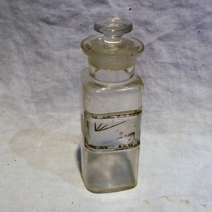 Apothecary Jar with Stopper, Empty Chemical Bottle, Vintage Old American Pharmacy Medicine Salvage