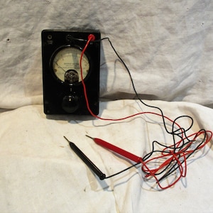 1942 US Army Signal Corps Power Level Gauge, Old Voltmeter, Radio Testing Gauge, Volts and Decibels, Antique American Military Equipment
