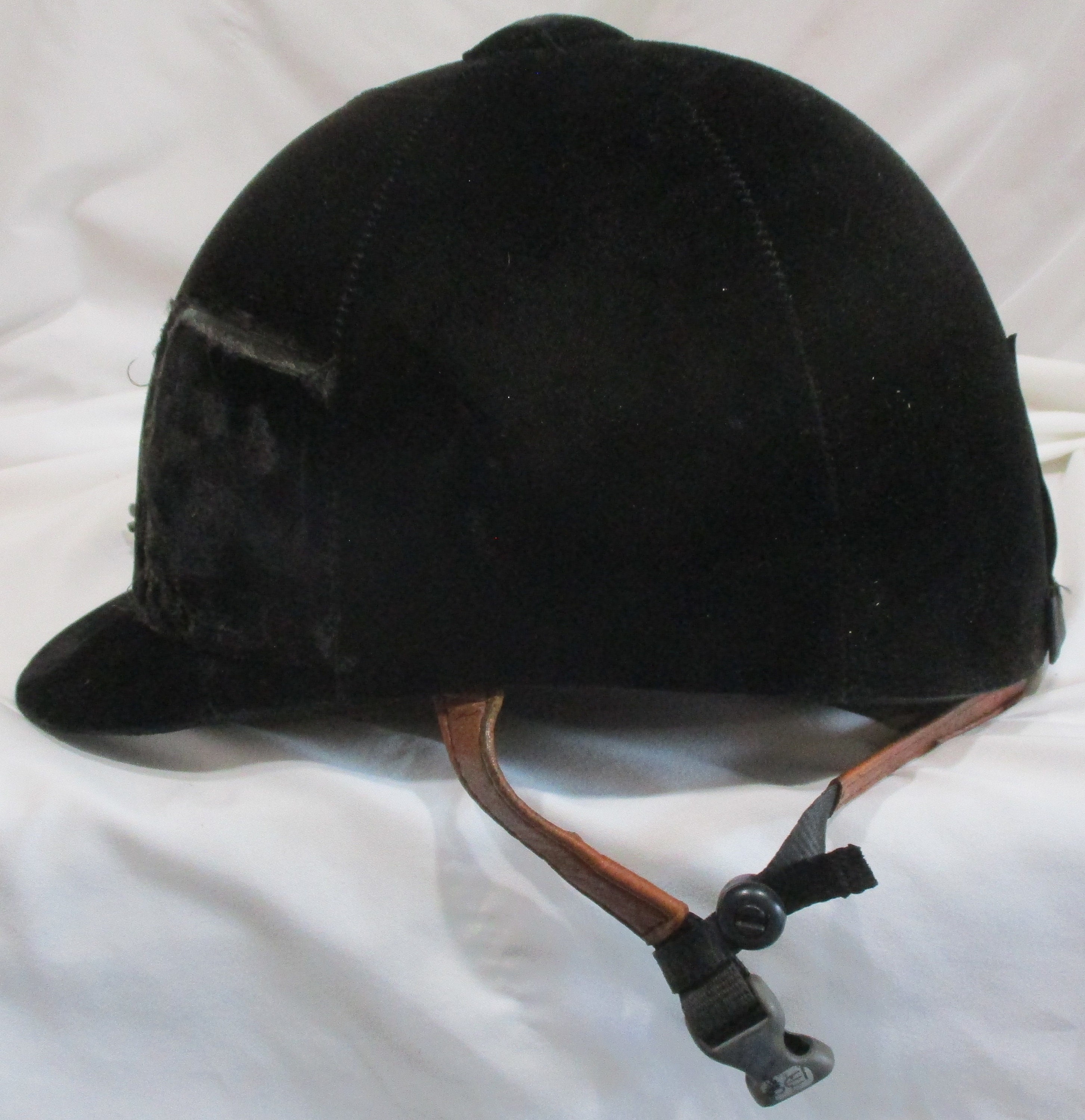 Vintage Vel Pro Equestrian Black Velvet Riding Jockey Hat Vintage Wendover World Cap Black Velvet Equestrian Horse  main image 3