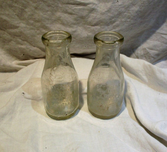 Peoples Sanitary Dairy, Two Different Pint Milk Bottles, Antique Glass Farm  and Dairy Barn Salvage 