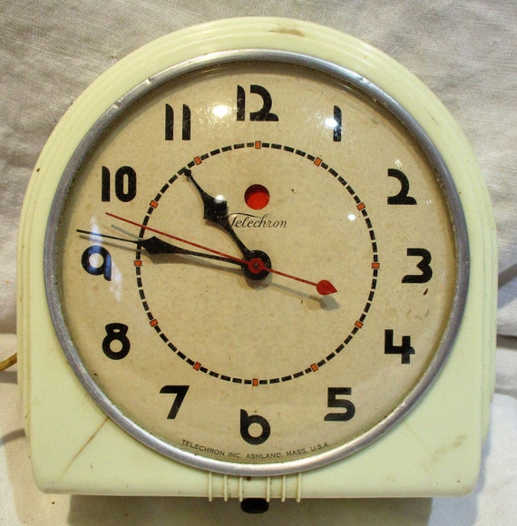 Telechron Wall Clock, Retro Mid Century off White, Art Deco