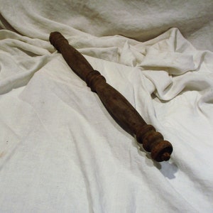 Vintage Hand Turned Wood Spindle: Furniture Salvage, Towel Rod