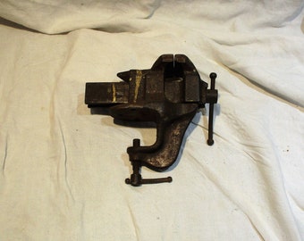 Workshop Vise, Antique Vise, Bench Vise, Old Tool Industrial and Factory Salvage, Specialty Clamp