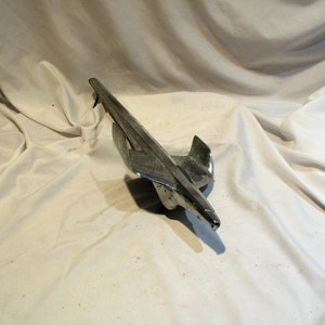Hood Ornament, 1950s Space Age Oldsmobile (?), Antique Car Parts Salvage