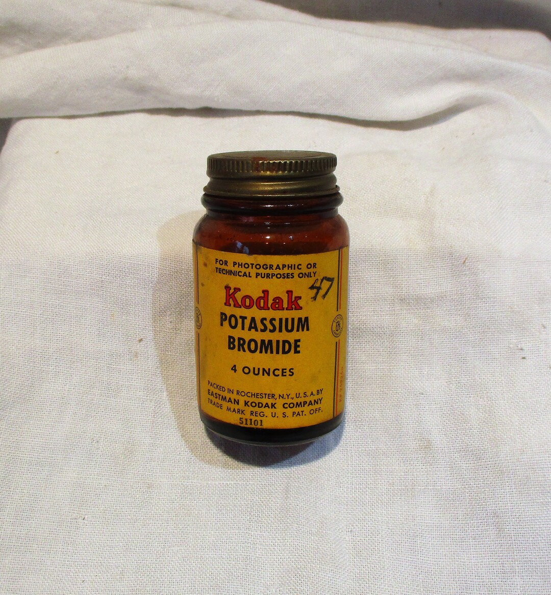 Kodak Potassium Bromide Small Bottle, Vintage Darkroom Photo Developing