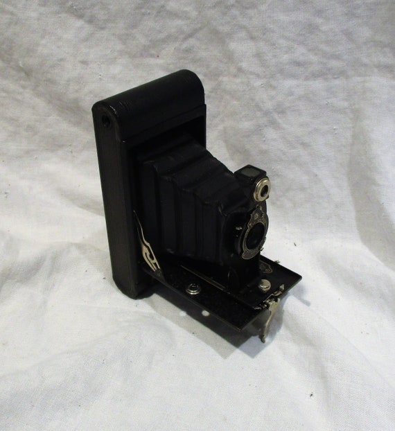 Kodak No. 2 Hawkeye Model C Folding Cartridge Autographic Camera
