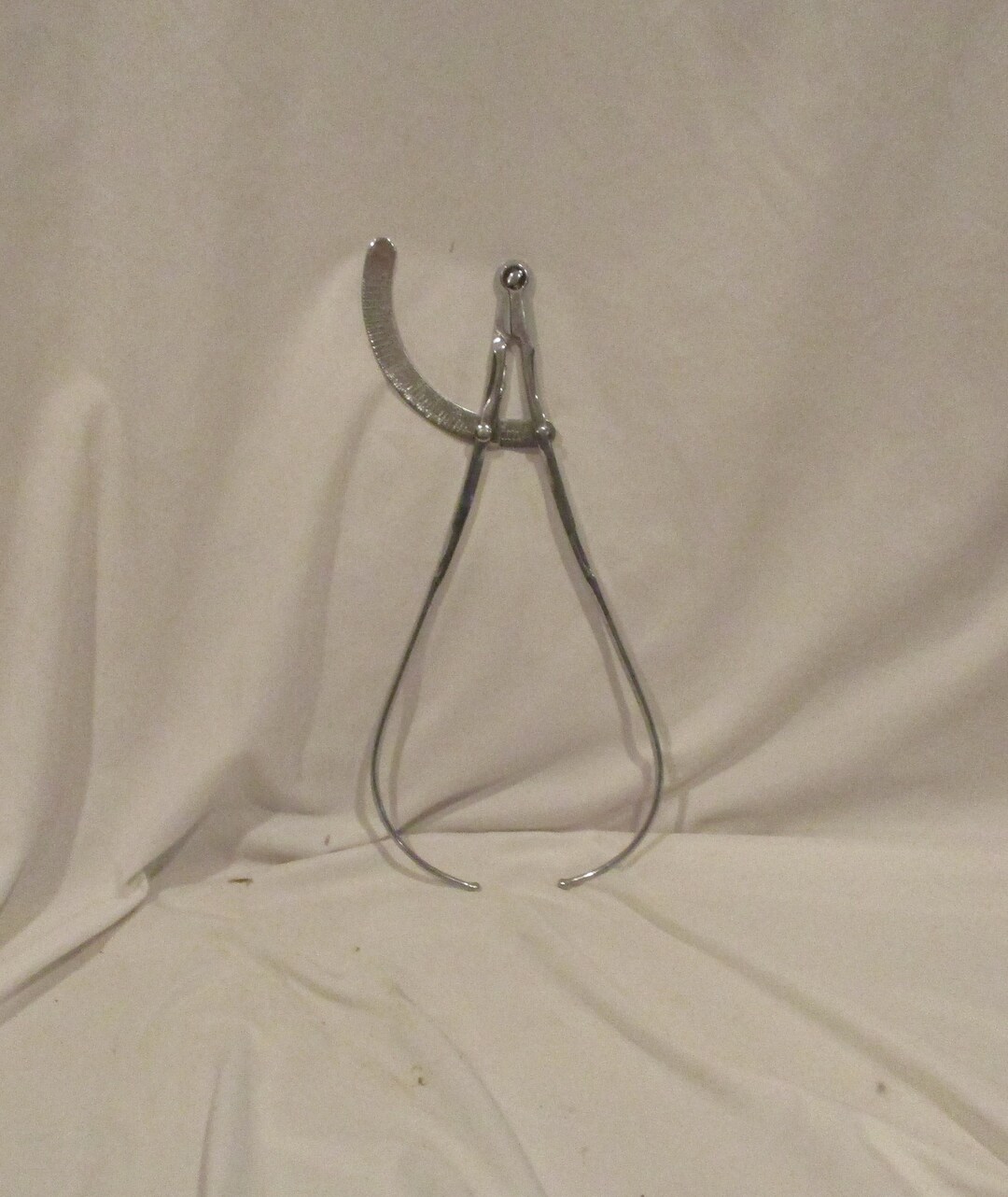 Medical Calipers, Very Large Unmarked Measuring Tool, Medical or