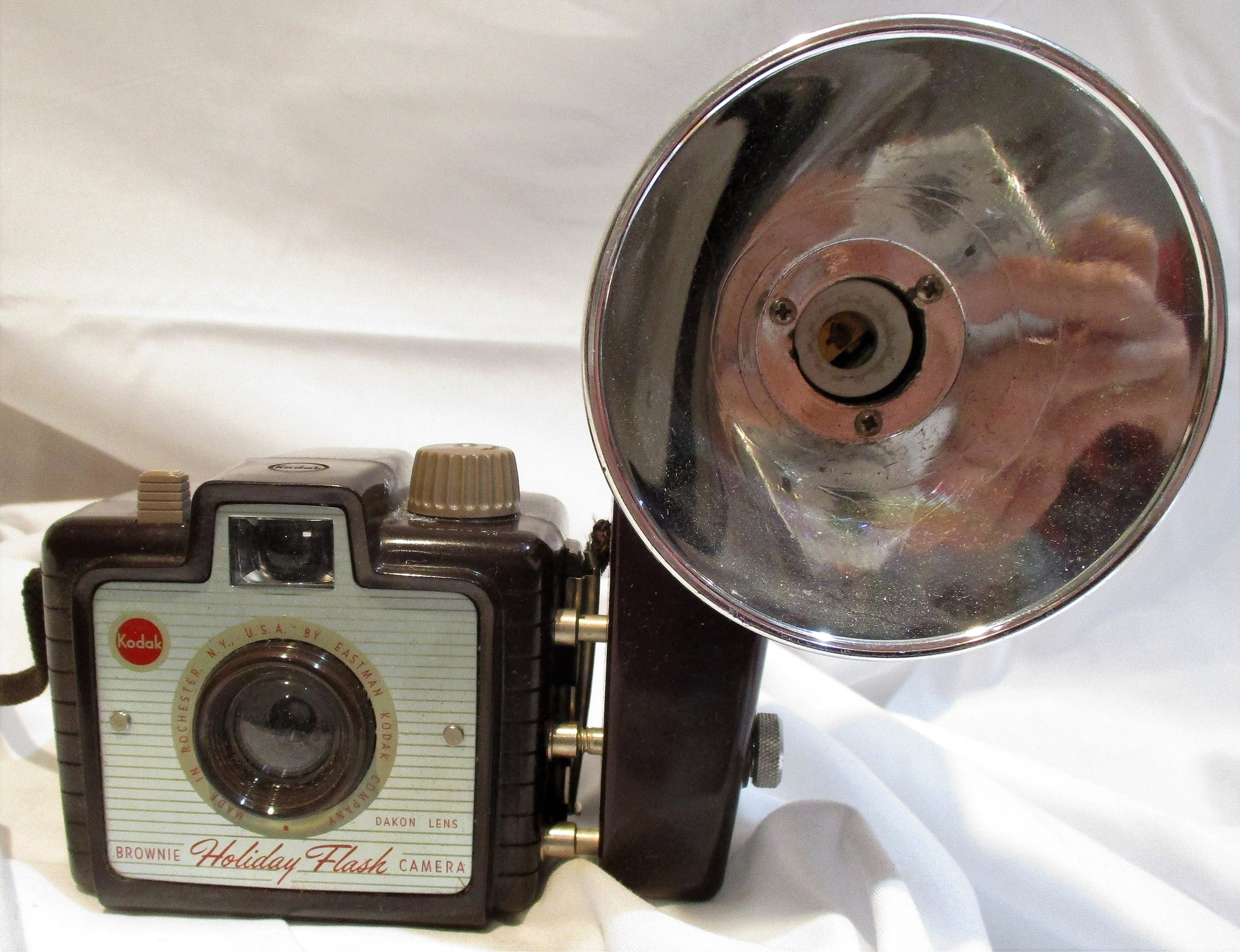 Kodak Brownie Holiday Flash Camera, Kodalite Midget Flasholder