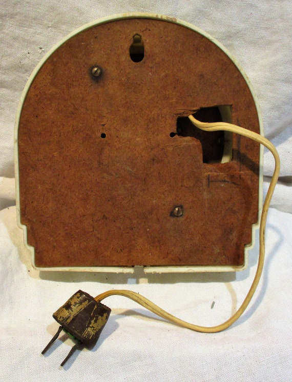 Telechron Wall Clock, Retro Mid Century off White, Art Deco