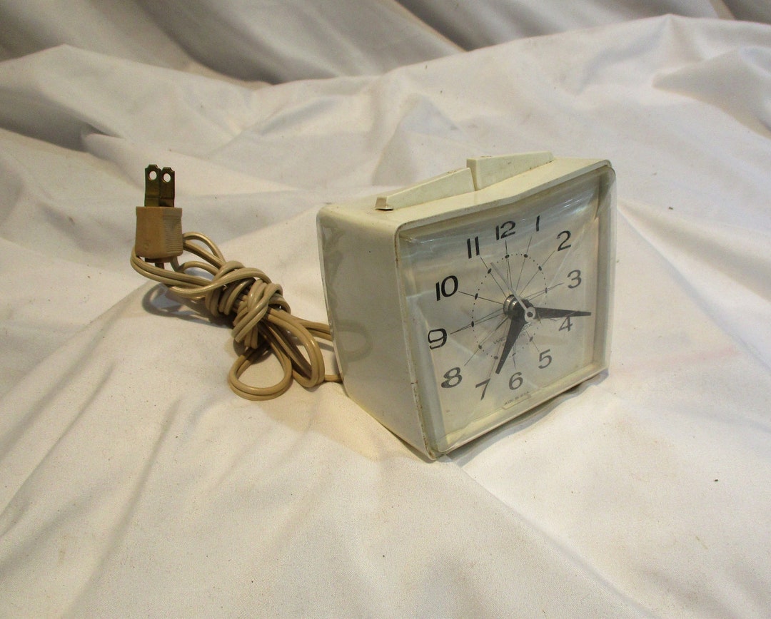 Westclox Alarm Clock, Retro Mid Century Night Table Clock, Atomic Age