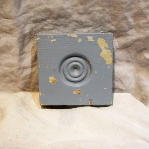 Bulls Eye Corner Block: Architectural Salvage Wood Plinth