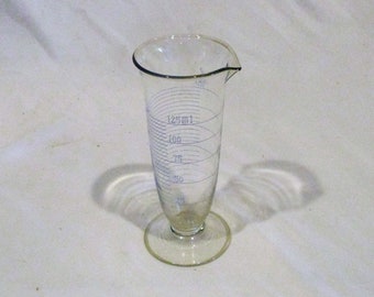 Laboratory Beaker, Vintage Lab Flask, Medium 125 Ml or 4.25 oz Flask, Old Etched Glass, Apothecary or Chemistry Salvage