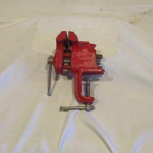 Jeweler&#39;s Vise, Workshop Vise, Antique Vise, Table or Bench Vise, Old Tool Industrial and Factory Salvage, Specialty Clamp