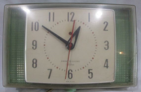 シ*ン様 General Electric Telechron 2H104 掛け 1950s GE Telechron Wall Clock: Avocado Green Mid-century Style