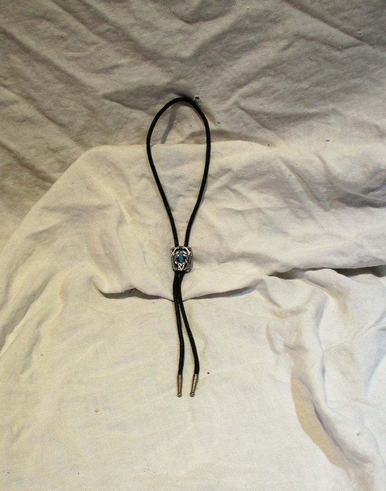 Western Bolo Tie Turquoise and Silver Detail Men/'s Accessory Vintage American West Wear