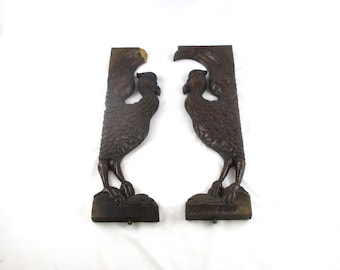Corbeaux, supports ou supports d'étagères, paire d'aigles sculptés antiques