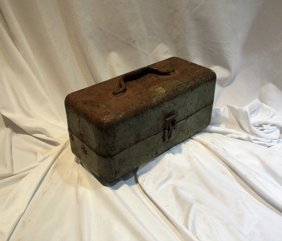 Tackle Box, Old Fishing Gear, Vintage Fishing Storage Box 