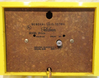 Telechron Wall Clock, Retro Mid Century Yellow General Electric