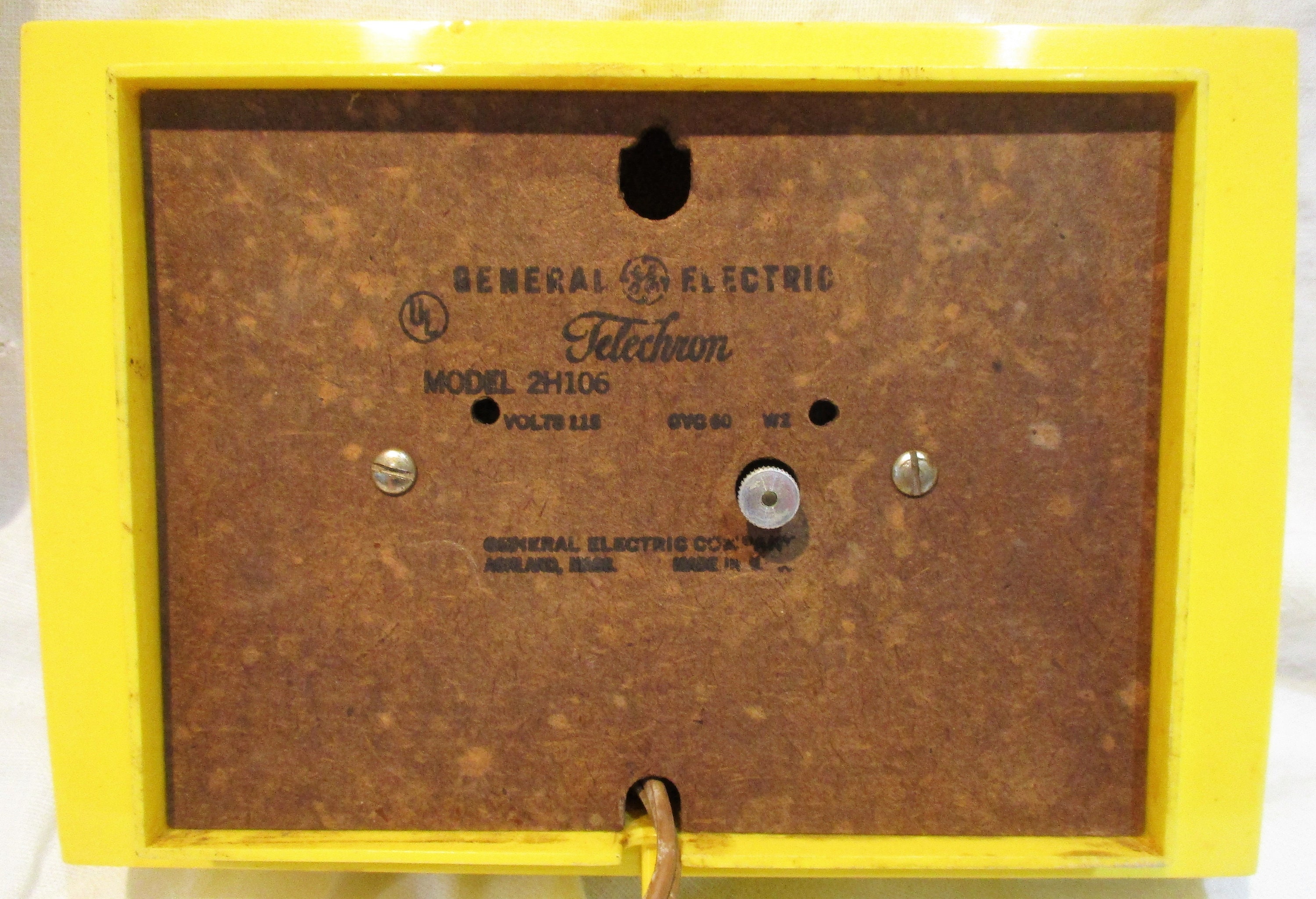 Telechron Wall Clock, Retro Mid Century Yellow General Electric