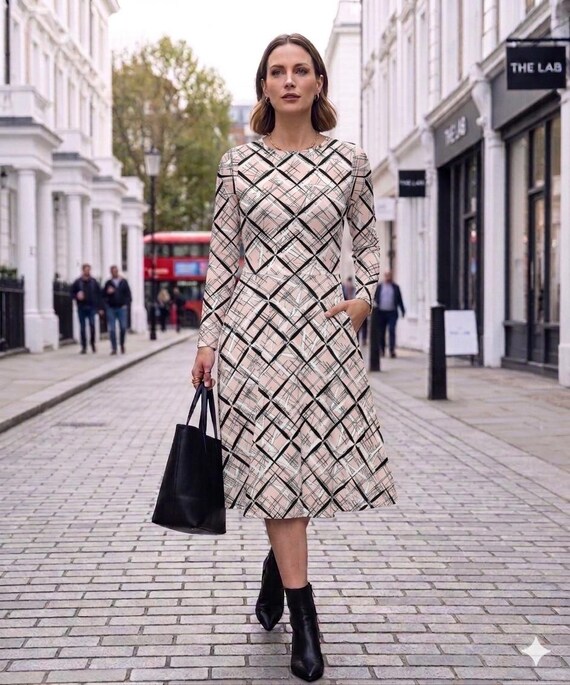 Abstract Art Print Midi Dress: Long Sleeve Graphic Design