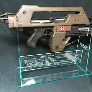 Aliens Pulse Rifle Stand