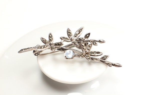 Beautiful solid silver brooch decorated with moon… - image 2