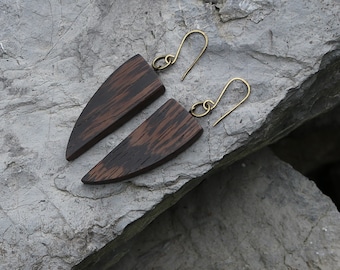 Mystical earrings, wooden earrings, unique wood earrings, claw earrings, dark dangle earrings, wenge, contemporary jewelry, urban earrings