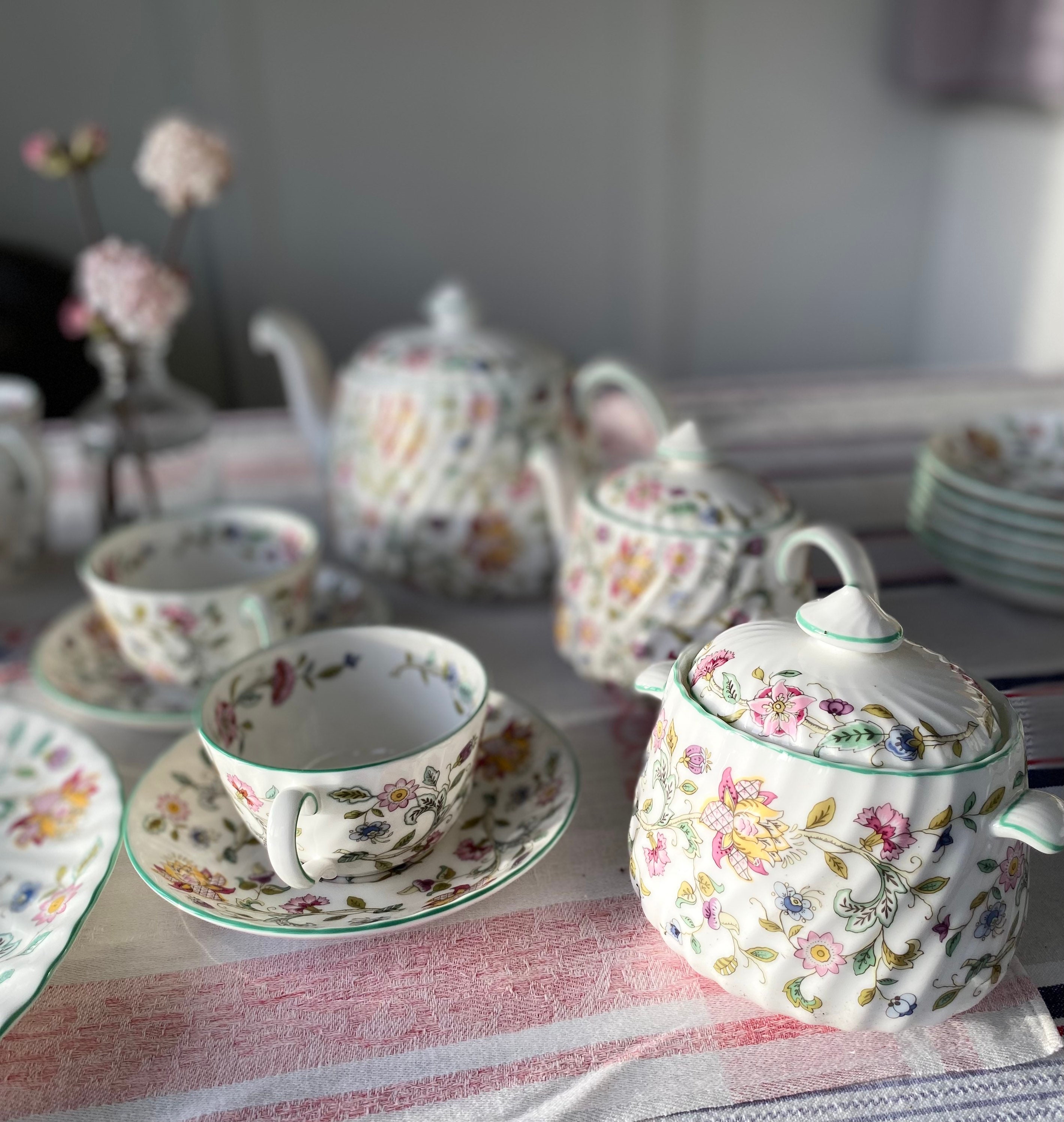 Minton Haddon Hall Boxed English Bone China ~ Dish and