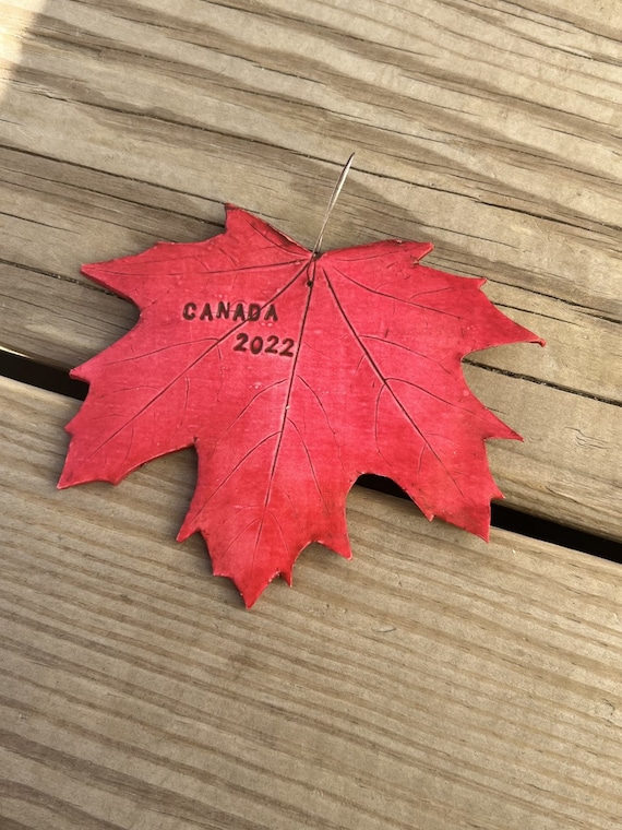 Canada 2024 maple leaf ornament, Canadian maple leaf ornament, gift for Canadian, Canada gift for nature lover